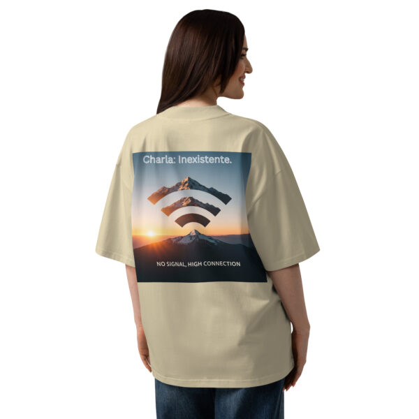 Camiseta oversize orgánica de cuello alto unisex